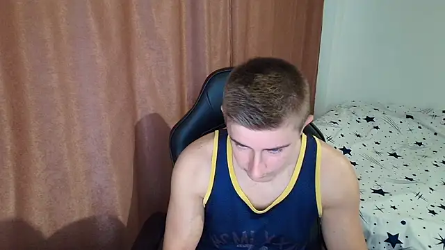 Snapshot of TodMusclePower9 chatting on 02-18-26, 05:36 TodMusclePower9 online show from 02-18-26, 05:36