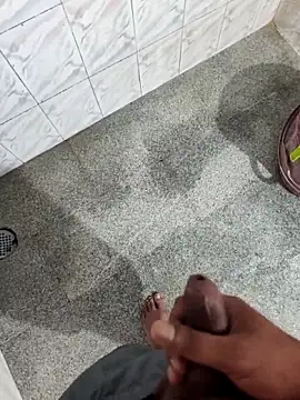 Snapshot of delvin92 chatting on 03-10-26, 06:57 delvin92 online show from 03-10-26, 06:57