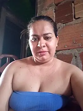 Snapshot of Diana_006 chatting on 02-20-26, 12:38 Diana 006 online show from 02-20-26, 12:38