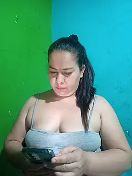 Snapshot of Diana_006 chatting on 02-26-26, 02:10 Diana 006 online show from 02-26-26, 02:10