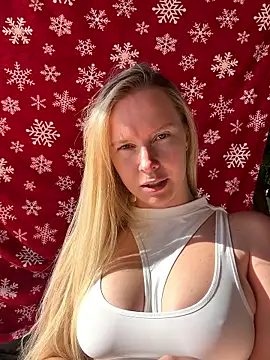 Snapshot of Ellie-rosee chatting on 03-02-26, 07:15 Ellie-rosee online show from 03-02-26, 07:15