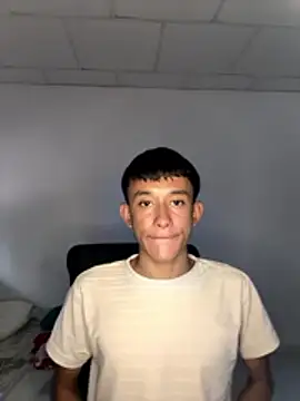 Snapshot of kimgorge chatting on 03-24-26, 08:36 kimgorge online show from 03-24-26, 08:36