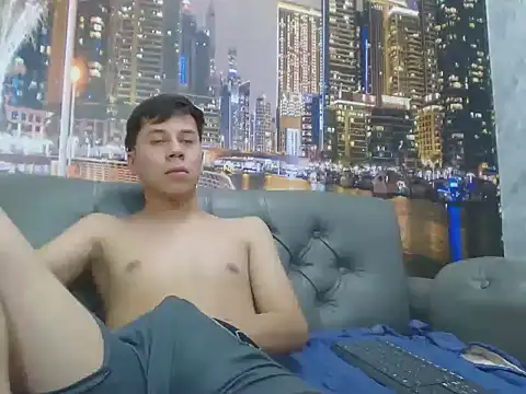 Snapshot of santiago_xxxcol chatting on 03-07-26, 11:46 santiago xxxcol online show from 03-07-26, 11:46