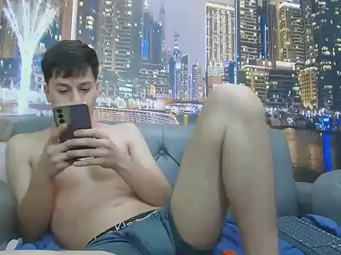 Snapshot of santiago_xxxcol chatting on 03-08-26, 02:04 santiago xxxcol online show from 03-08-26, 02:04