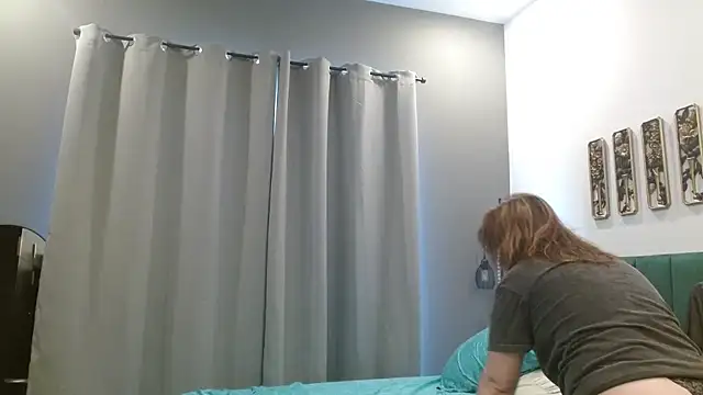 HazelSkyesChat online show from 04-06-26, 03:13