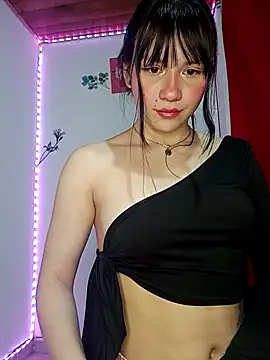 Snapshot of MikasaxX_ chatting on 05-09-26, 06:07 MikasaxX online show from 05-09-26, 06:07
