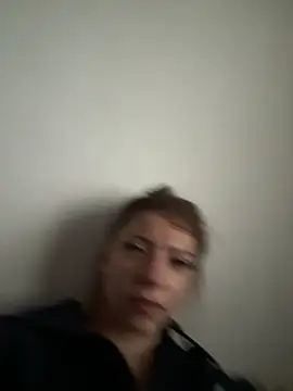 SofieKayla online show from 04-16-26, 09:32