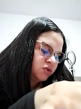 Snapshot of SamanthaStonee chatting on 02-25-26, 08:07 SamanthaStonee online show from 02-25-26, 08:07