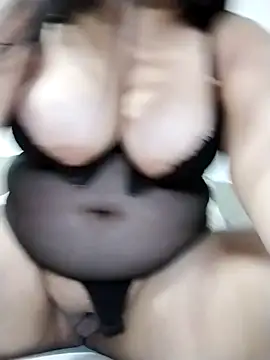 Snapshot of SamanthaStonee chatting on 03-05-26, 11:45 SamanthaStonee online show from 03-05-26, 11:45