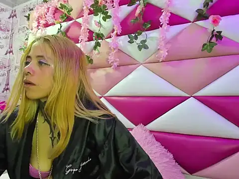 Dakota Angell  online show from 02-01-26, 03:05