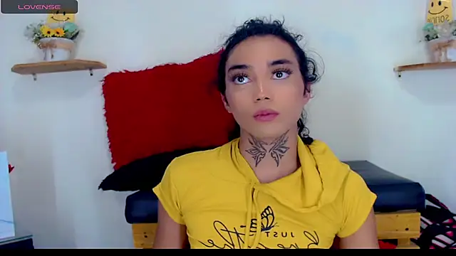 Snapshot of Darianna_Atehortua chatting on 03-05-26, 11:01 Darianna Atehortua online show from 03-05-26, 11:01