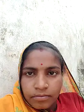 Snapshot of Gungun_thakur chatting on 02-12-26, 05:57 Gungun thakur online show from 02-12-26, 05:57