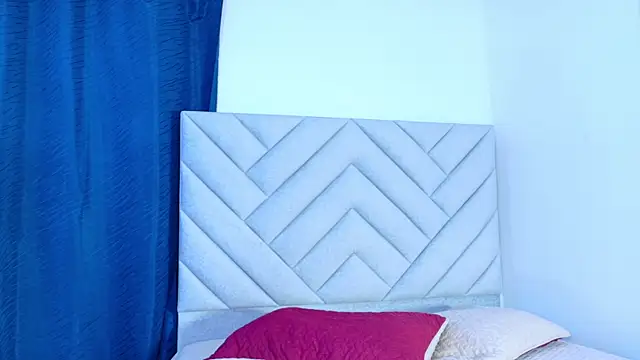 AnaisDream  online show from 02-05-26, 10:53