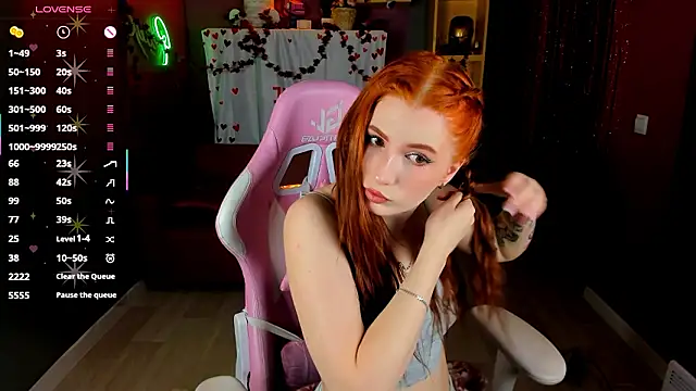 Snapshot of MiraBoom chatting on 02-24-26, 10:30 MiraBoom online show from 02-24-26, 10:30