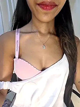 Snapshot of Niharika_02 chatting on 04-02-26, 07:00 Niharika 02 online show from 04-02-26, 07:00