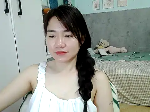 Amy8386 online show from 04-12-26, 03:44