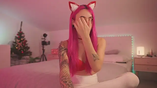 Sarah Pink online show from 12-28-24, 05:35