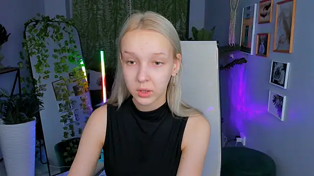 MaoqiBeverly online show from 03-27-26, 05:24