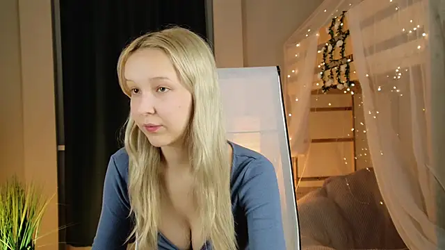 MaoqiBeverly online show from 04-18-26, 05:22