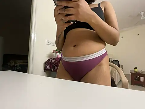 Snapshot of Anna_girl22 chatting on 02-21-26, 12:44 Anna girl22 online show from 02-21-26, 12:44