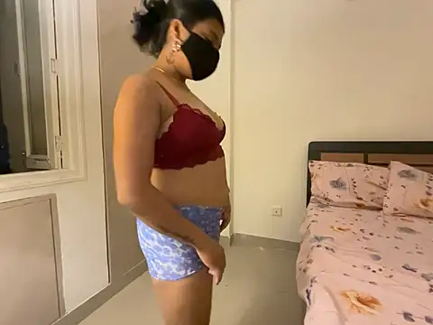 Snapshot of Anna_girl22 chatting on 03-12-26, 08:04 Anna girl22 online show from 03-12-26, 08:04