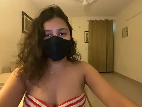 Snapshot of Anna_girl22 chatting on 07-18-26, 07:39 Anna girl22 online show from 07-18-26, 07:39