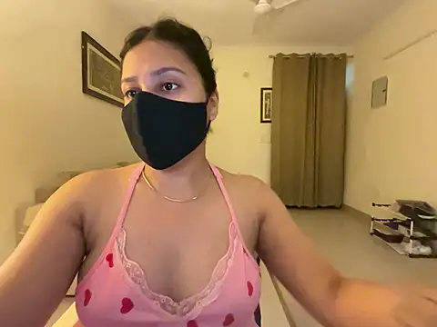 Snapshot of Anna_girl22 chatting on 07-22-26, 02:31 Anna girl22 online show from 07-22-26, 02:31