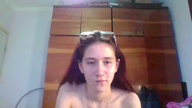 NickiKisinger online show from 07-20-26, 10:39