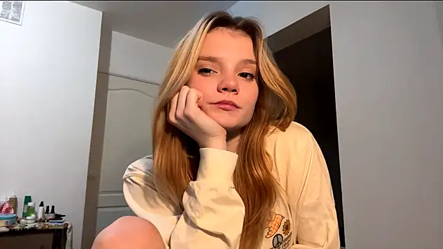 Snapshot of Tiffany_Muse chatting on 02-10-26, 11:09 Tiffany Muse online show from 02-10-26, 11:09