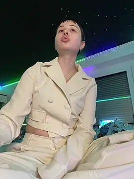 Just-Lilly online show from 03-15-26, 09:21