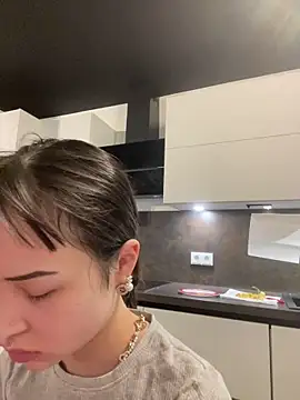 Snapshot of Just-Lilly chatting on 06-18-26, 05:28 Just-Lilly online show from 06-18-26, 05:28
