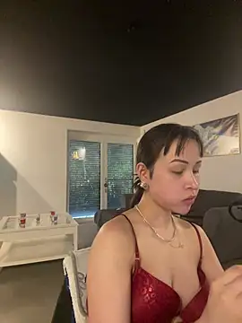 Snapshot of Just-Lilly chatting on 07-29-26, 04:16 Just-Lilly online show from 07-29-26, 04:16