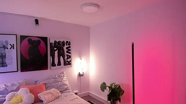 Snapshot of Hey_lucy__ chatting on 02-12-26, 11:38 Hey lucy online show from 02-12-26, 11:38