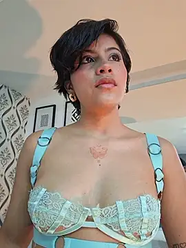 Snapshot of Eva_Monroes chatting on 03-13-26, 03:46 Eva Monroes online show from 03-13-26, 03:46