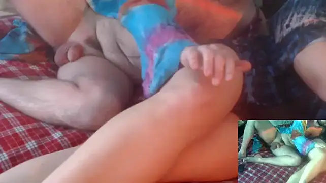 Snapshot of Snailfxcks chatting on 03-09-26, 03:27 Snailfxcks online show from 03-09-26, 03:27