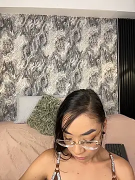 Mialarouse online show from 02-10-26, 07:40