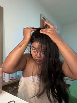 Snapshot of moonhelen chatting on 02-13-26, 09:55 moonhelen online show from 02-13-26, 09:55