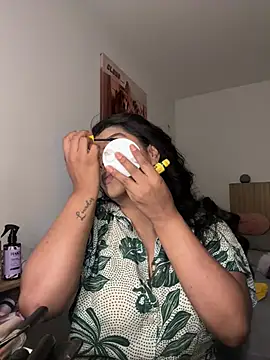 Snapshot of moonhelen chatting on 03-11-26, 11:33 moonhelen online show from 03-11-26, 11:33