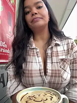 Snapshot of moonhelen chatting on 03-28-26, 10:20 moonhelen online show from 03-28-26, 10:20