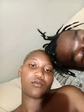 Snapshot of stonerfam chatting on 02-04-26, 12:38 stonerfam online show from 02-04-26, 12:38