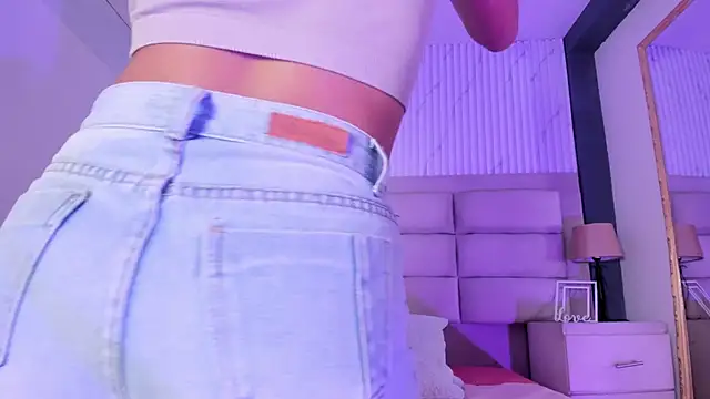 CarolineFyre online show from 03-05-26, 01:40