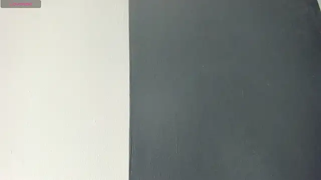 CarolineFyre online show from 04-21-26, 12:33