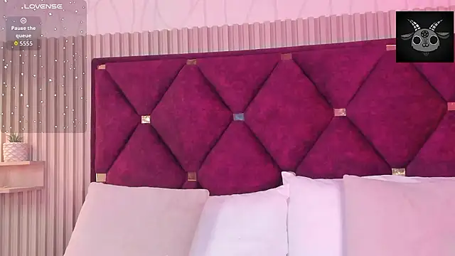 Snapshot of Axa_Graham chatting on 03-10-26, 12:26 Axa Graham online show from 03-10-26, 12:26