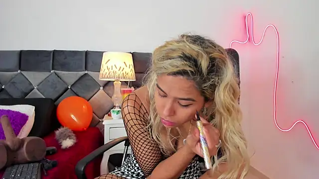  Giorgiina  online show from 03-06-26, 12:34