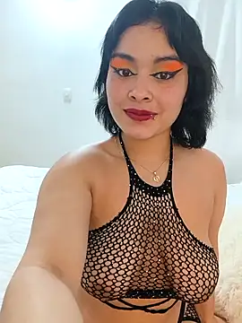 zoe love18 online show from 04-29-26, 05:33