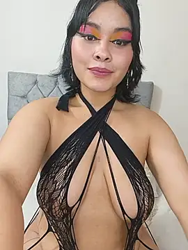 zoe love18 online show from 06-11-26, 04:54