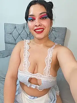 zoe love18 online show from 06-13-26, 04:54