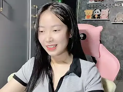 Snapshot of Linne6789 chatting on 04-03-26, 02:26 Linne6789 online show from 04-03-26, 02:26