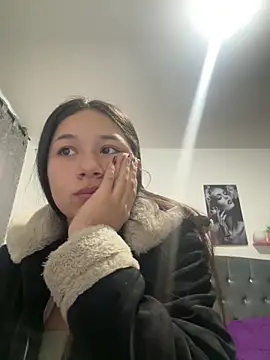 DULCE MARIA EF online show from 03-04-26, 11:49