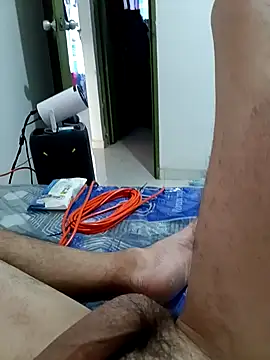 Snapshot of elvergon8721 chatting on 03-13-26, 05:30 elvergon8721 online show from 03-13-26, 05:30